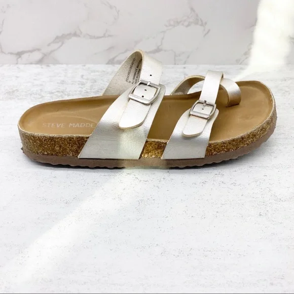 Steve Madden-Metallic Gold Cork Flat Sandals Y13 - Picture 2 of 6